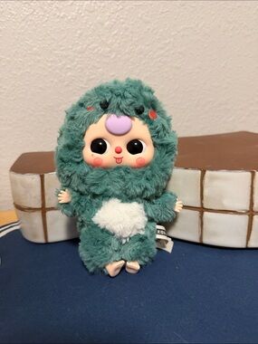 Baby Three 100% dinosaur silly face Green Fuzzy Character Plush Doll